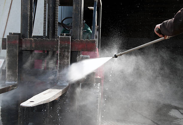 Best Pressure Washing Contractors  in Virginia, MN
